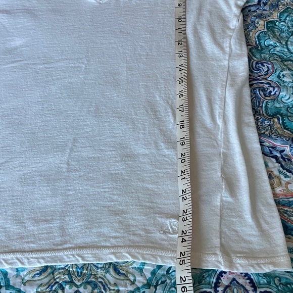 Aeropostale Classic Cream V-Neck Tee - Picture 7 of 9